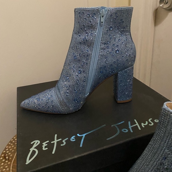 Betsey Johnson Cady Blue Sequin Pointed Toe Heeled Ankle Boot - Picture 13 of 17